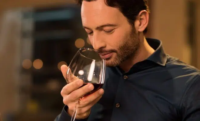 Pourquoi opter pour le nez du vin